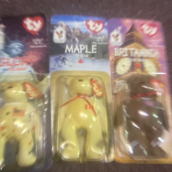 McDonald's International Bears with Errors - Picture 2 of 6